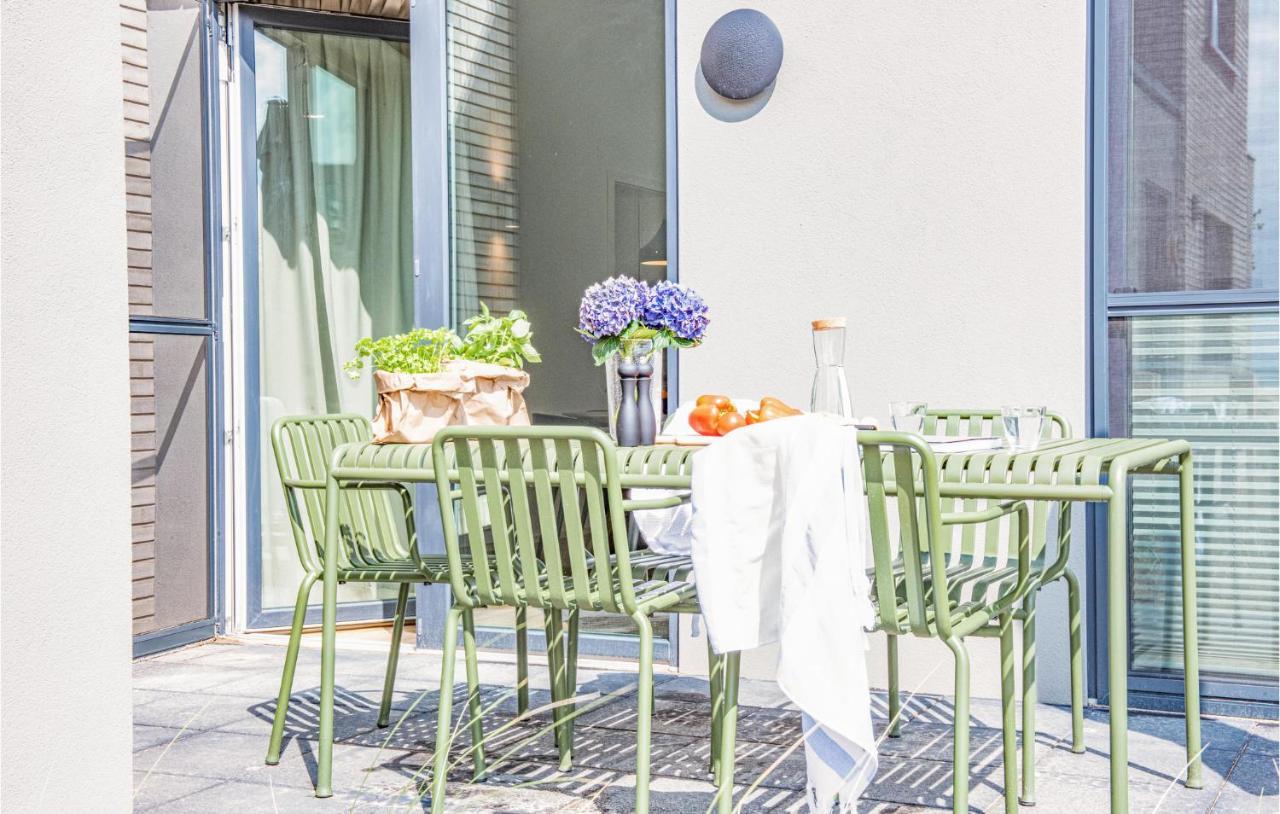 2 Bedroom Cozy Home In Lembruch-Duemmer See Bagian luar foto