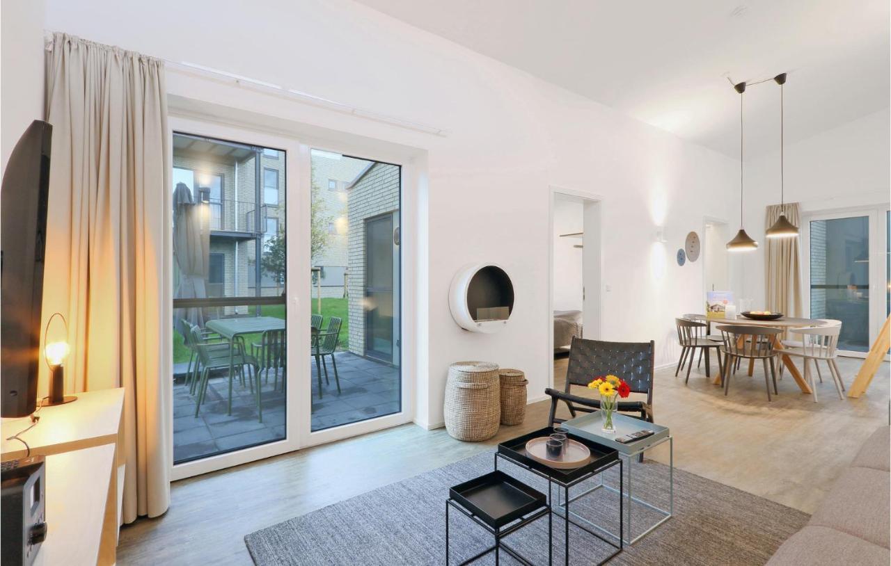 2 Bedroom Cozy Home In Lembruch-Duemmer See Bagian luar foto