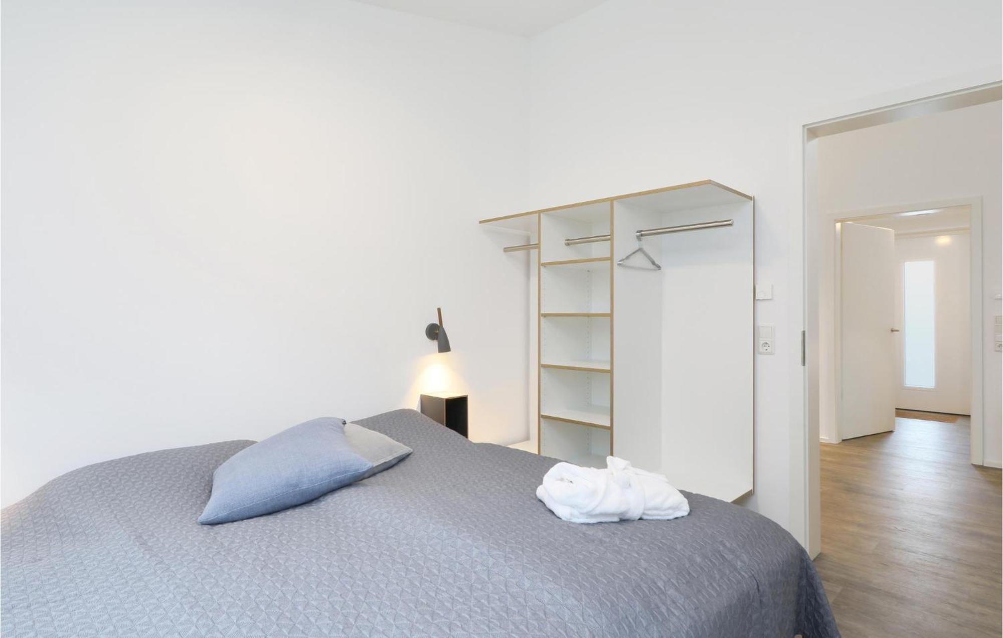 2 Bedroom Cozy Home In Lembruch-Duemmer See Bagian luar foto
