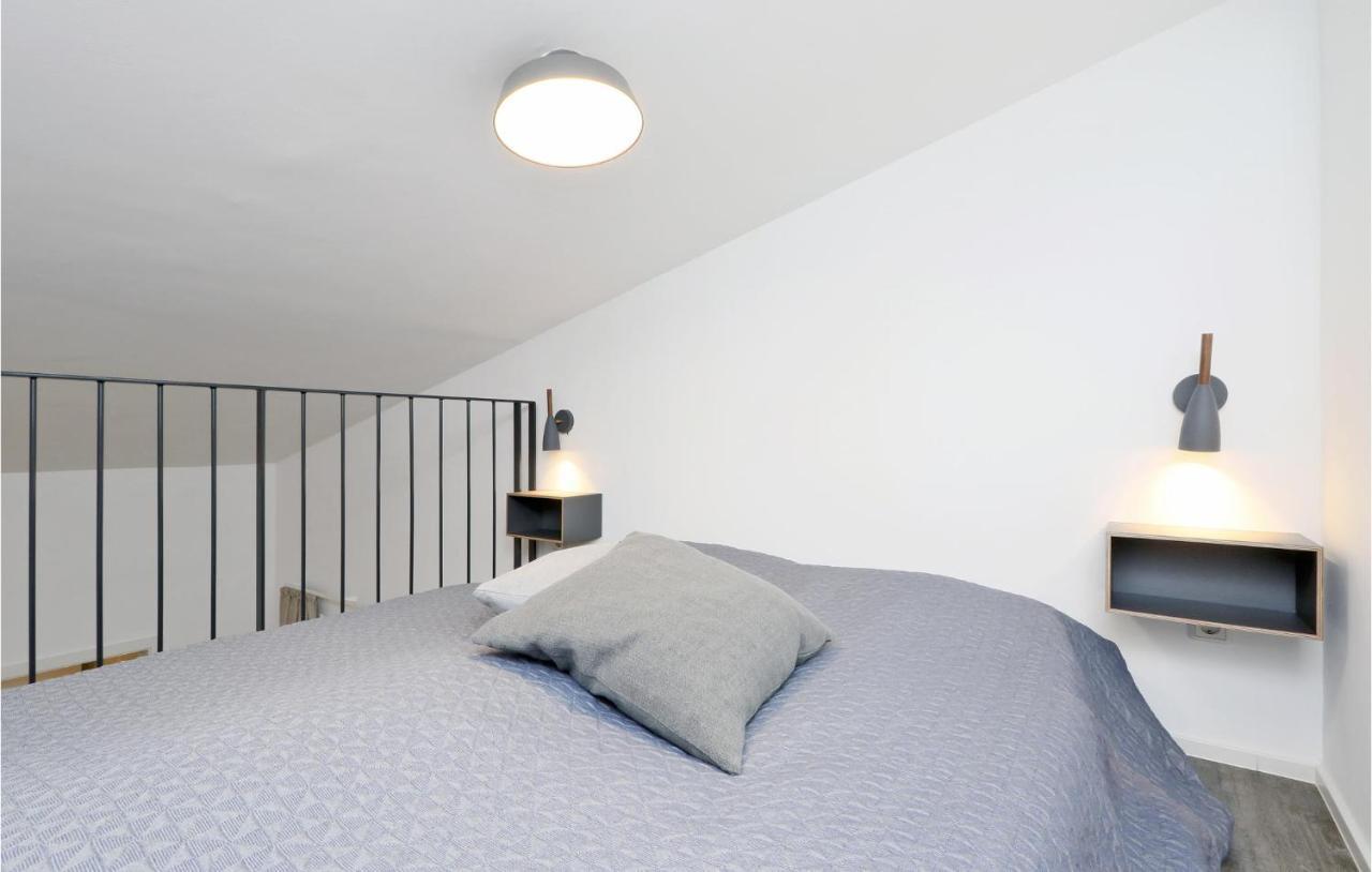 2 Bedroom Cozy Home In Lembruch-Duemmer See Bagian luar foto