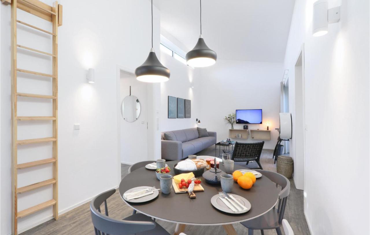2 Bedroom Cozy Home In Lembruch-Duemmer See Bagian luar foto